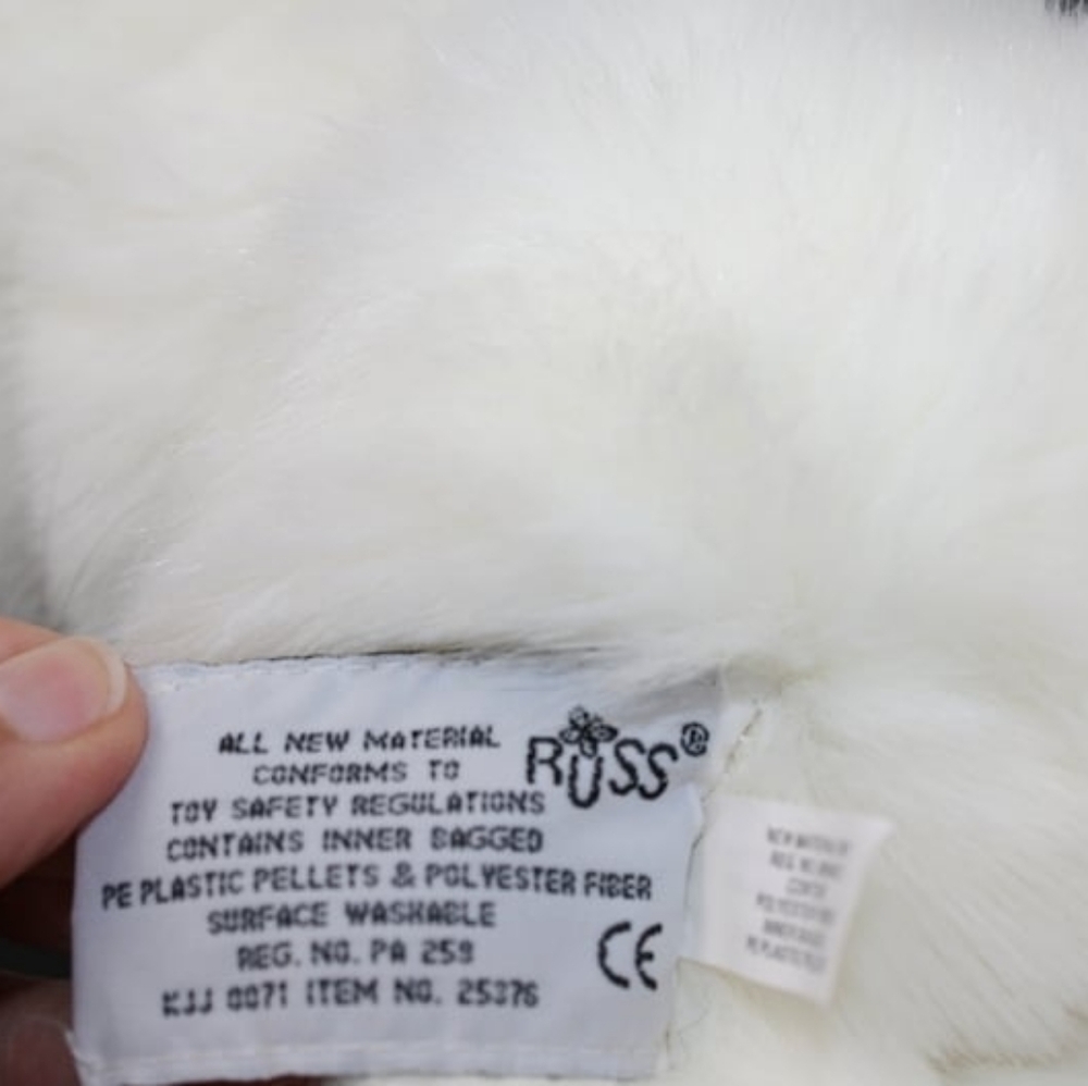 Vintage Yomiko Classics Persian Cat Plush, White with Green Eyes - Picture 6 of 7
